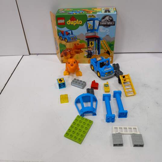 3 Lego Duplo Sets Disney Minnie/Sofia First and Jurassic World image number 3