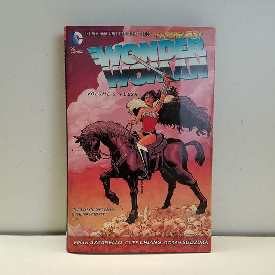 DC Wonder Woman Comic Books image number 2