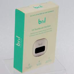 Bril UV-C Toothbrush Sanitizer Portable Sterilizer Cover Holder IOB/NEW