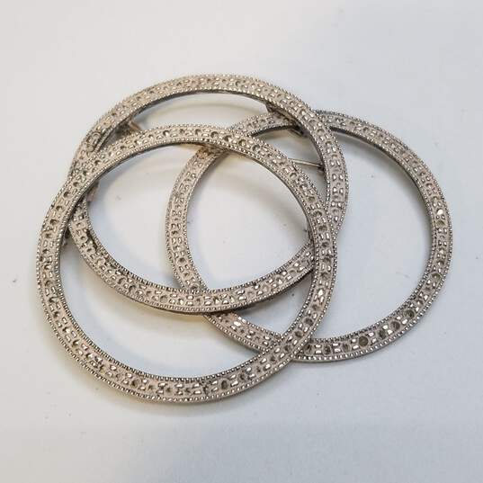 Sterling Silver Diamond Texture 3 Interlocking Rings Brooch 20.7g image number 2