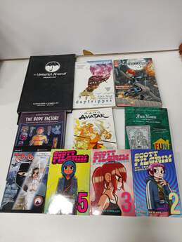Lot of 11 Assorted Graphic Novels