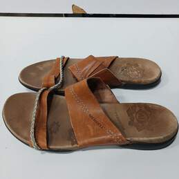 Women’s Merrell Leather Slip-On Sandals Sz 10 alternative image