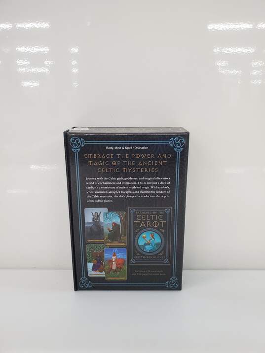 CELTIC TAROT BOOK AND CARD SET KRISTOFFER HUGHES Used image number 3