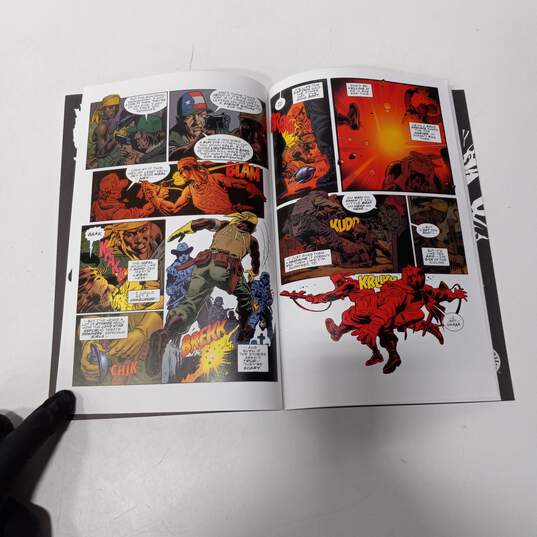 Bundle of Ten Assorted Comic Books image number 5