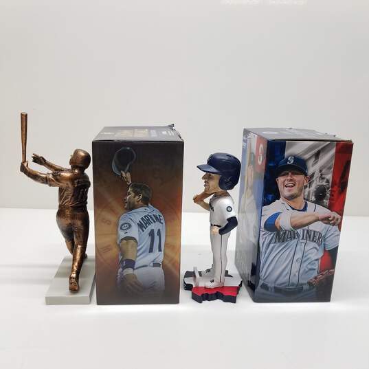 Seattle Mariners Edgar Martinez Replica Statue & Seattle Mariners Vive TY France Bobble-Head Set of 2 image number 4