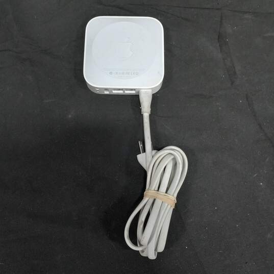 Apple Airport Express Station Model A1392 image number 3