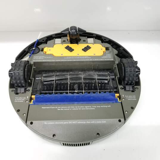 Roomba Model 4110 Robot Vacuum for Parts or Repair image number 5