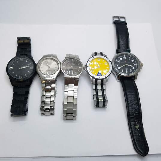 Unique Tommy Hlifiger, Kenneth Cole, Skagen, Plus Men's Stainless Steel Quartz Watch Collection image number 1