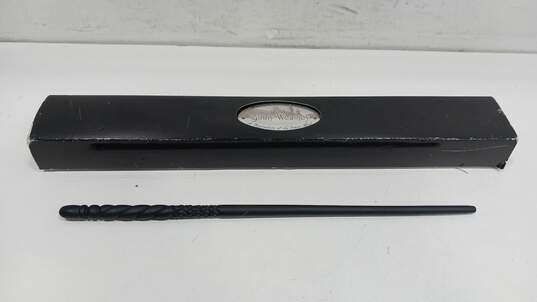 Harry Potter Noble Collection Ginny Weasley's Wand IOB image number 1
