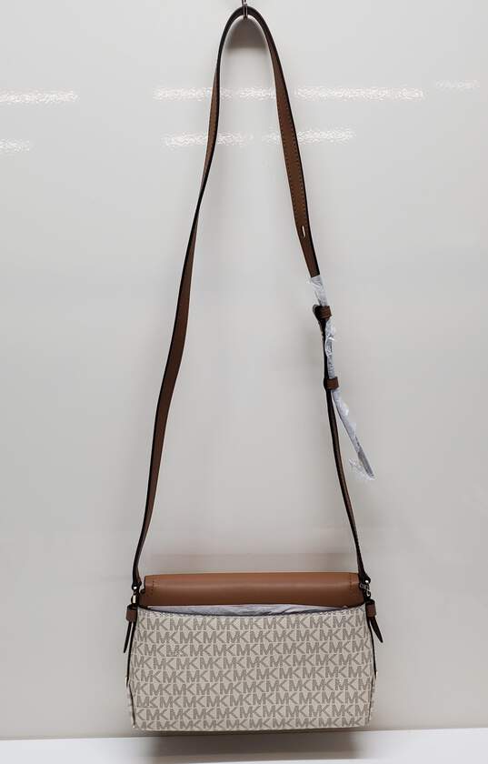 Michael Kors Brooklyn Large Flap Crossbody Bag - Vanilla/Acorn image number 3