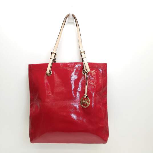 Michael Kors Patent Leather Shoulder Tote Red image number 1