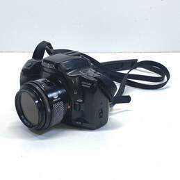 Minolta Maxxum 400si 35mm SLR Camera with Lens