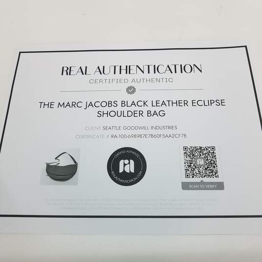 AUTHENTICATED The Marc Jacobs Black Leather Eclipse Shoulder Bag image number 6
