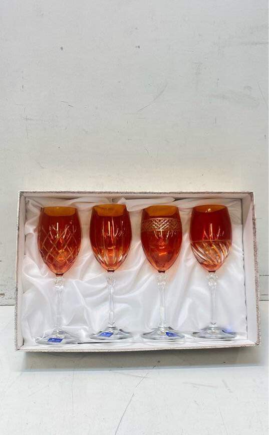 Cristal Design Amber Color Wine Classes 4 Pc Set Made in Italy image number 3