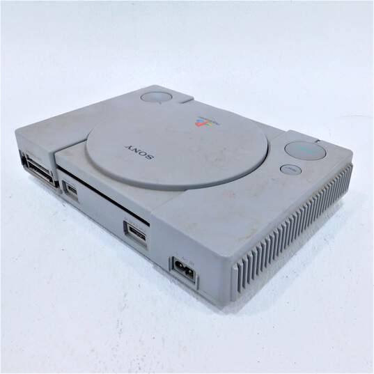 Sony PlayStation 1 image number 3