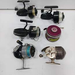 7pc. Vintage Lot of Assorted Fishing Reels with Tackle Bag alternative image