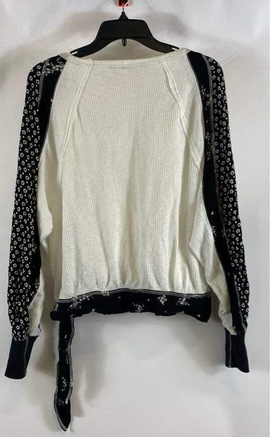Free People Women's White/ Black Floral Blouse- M image number 2