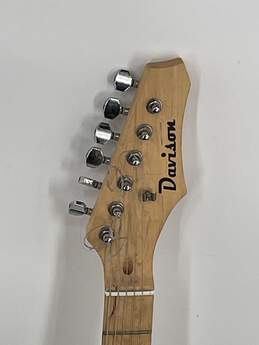 Davidson Black Right Handed Electric Stratocaster Guitar W-0550597-G alternative image