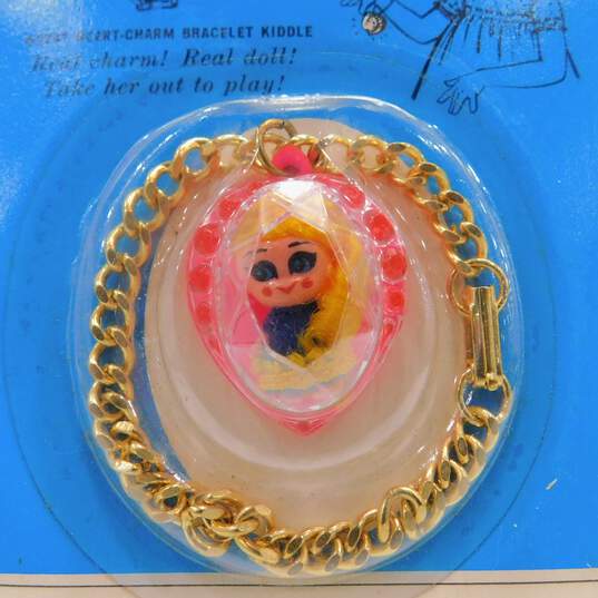 Sealed Vintage 1967 Mattel Liddle Kiddles Jewelry Doll Heart Charm Bracelet 3747 image number 2