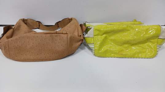 Bundle of 2 Assorted Guess Faux Leather Shoulder Bags image number 3