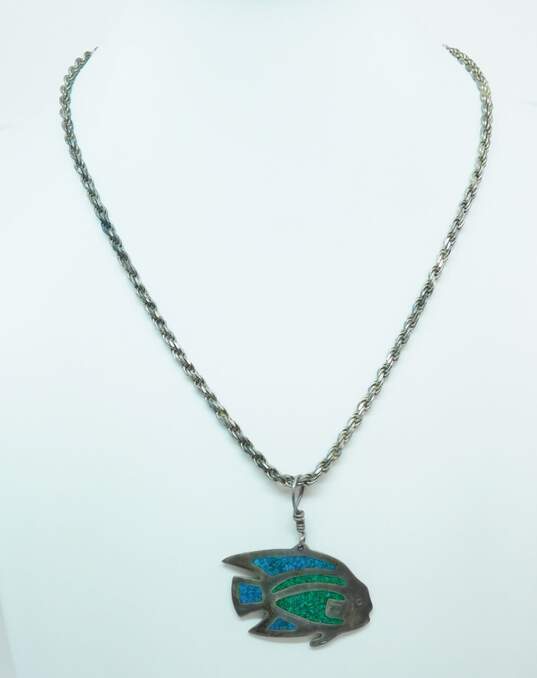 Taxco Mexico 925 Crushed Green & Blue Stone Inlay Tropical Fish Pendant Twisted Chain Necklace 24.2g image number 1