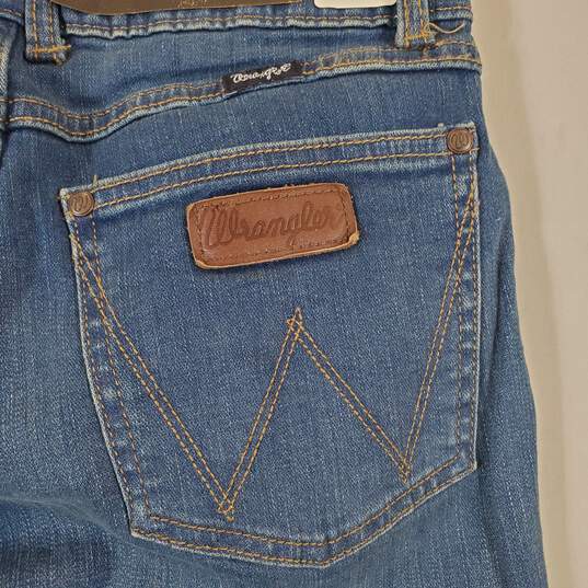 Wrangler Women's Blue Bootcut Jeans SZ 30X32 NWT image number 7
