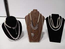 5 Piece Pearl Theme Necklace Bundle