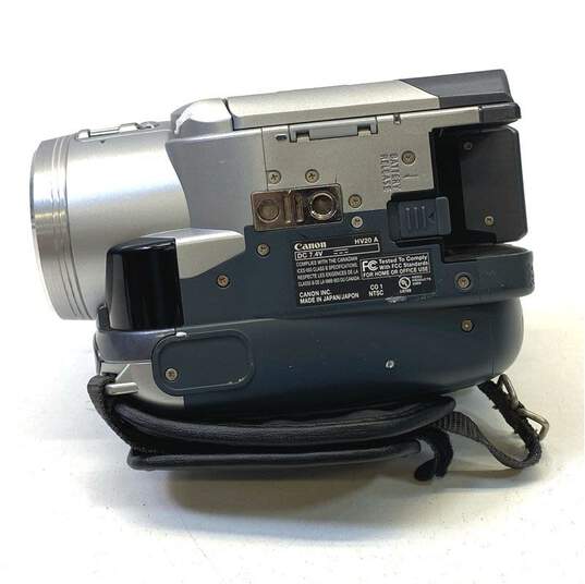 Canon HV20 3.1MP HD MiniDV Camcorder image number 6