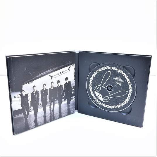 Signed copy of B.A.P. ' One Shot ' CD image number 3