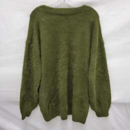 White Birch WM's Soft Knit Polyester Acrylic Blend Green V-Neck Sweater Size 1X alternative image