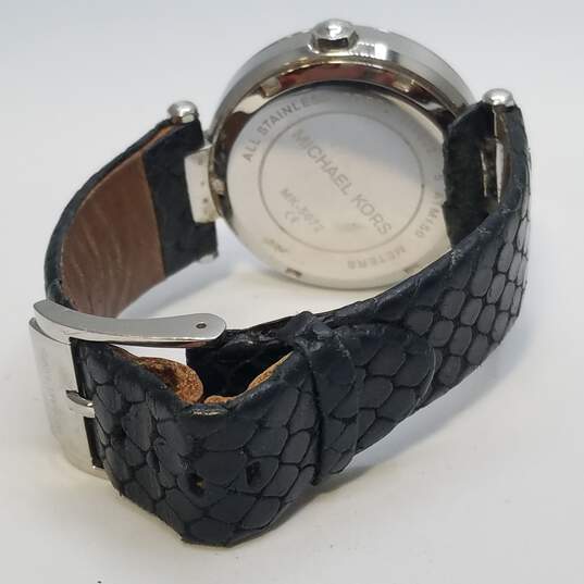 Michael Kors MK5072 MOP 39mm Quartz Leather Watch 57.0g image number 7