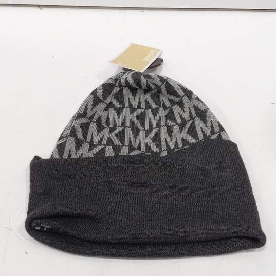 Michael Kors Women's Gray Monogram Knit Hat & Gloves O/S NWT image number 2