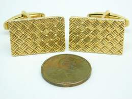 14K Yellow Gold Basket Weave Cufflinks 13.3g alternative image