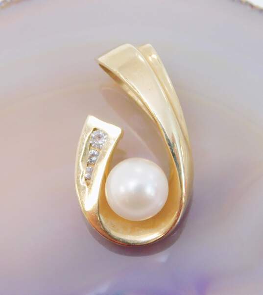 14K Yellow Gold Pearl & Diamond Accent Pendant 3.9g image number 1
