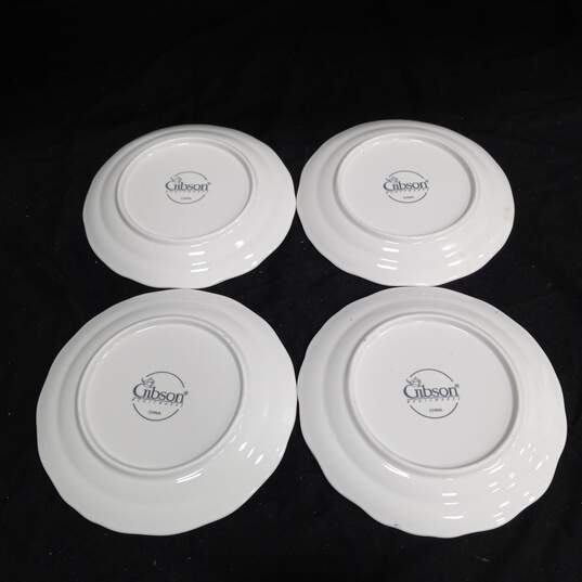 Bundle of 4 Gibson Housewares Floral Design Dinner Plates image number 5