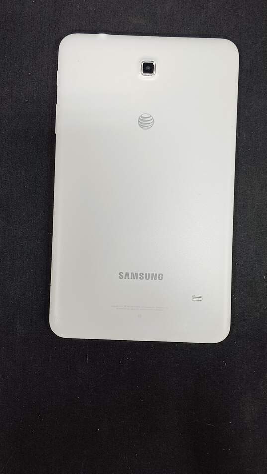 Samsung Galaxy Tab 4 Tablet image number 2