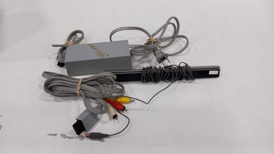 Nintendo WII Video Game Console With Two Controller's & Cables image number 2