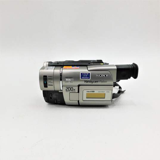 Buy the Sony Handycam Vision Hi8 8mm Camcorder Bag & Accessories | GoodwillFinds