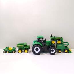 John Deere Assorted Toy Tractors & Trucks alternative image