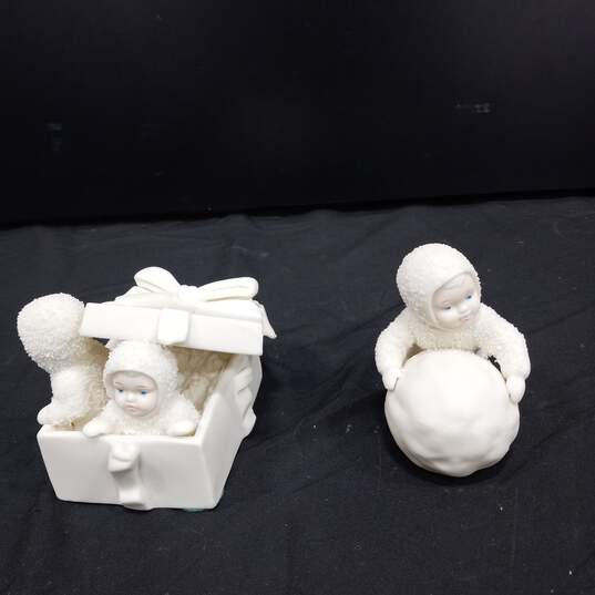 Set of 2 Assorted Department 56 Snow Babies image number 3