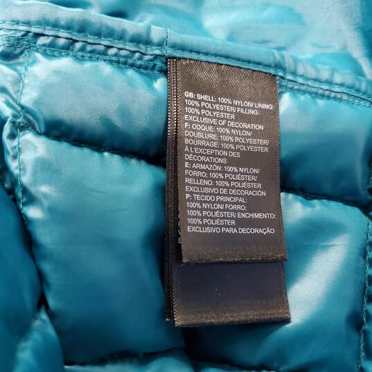 The North Face Thermoball Eco Women's Insulated Puffer Jacket Size Medium image number 4