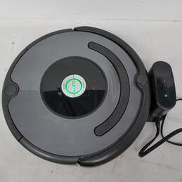 iRobot Roomba 635 Robotic Vacuum Cleaner w/ Charging Station Lot A