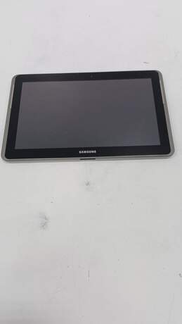 Samsung Galaxy Tab 2 10.1 Tablet With Case alternative image