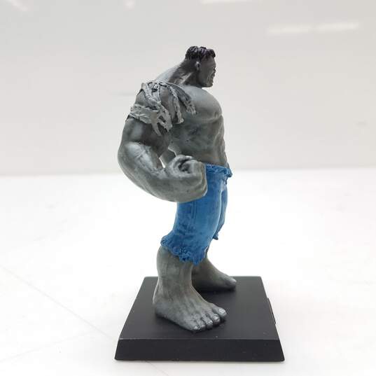 Eaglemoss Marvel Grey Hulk Figurine image number 2