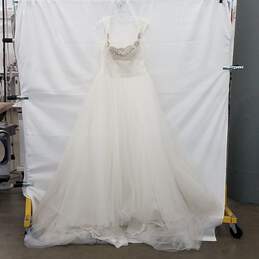 Oleg Cassini Ball Gown Wedding Dress  Embroidered Sequin Size 8 Waist 28in Chest 34in