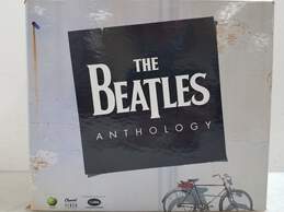 The Beatles Anthology Apple Capitol Video 8 VHS Box Set alternative image