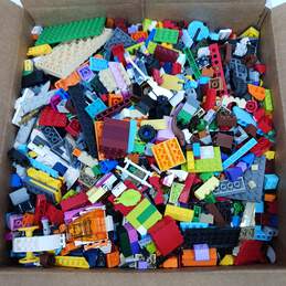 8lbs of Assorted Mixed Building Blocks