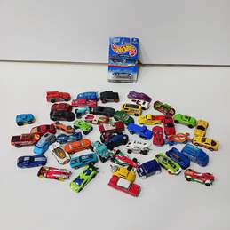 4 Pound of Bundle of Assorted Hot Wheels Toy Cars