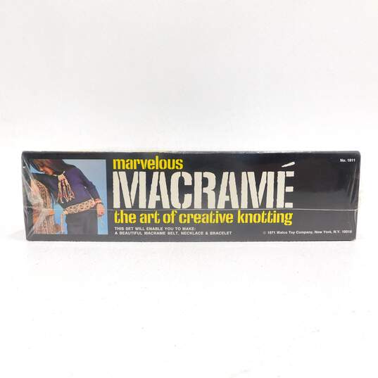 Sealed Marvelous Macrame Kit 1971 Walco Toy image number 6
