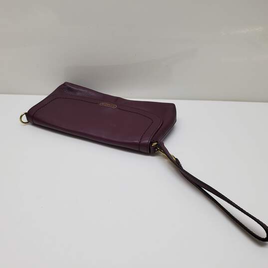 Wm COACH Purple Leather Wristlet Purse Bag image number 3